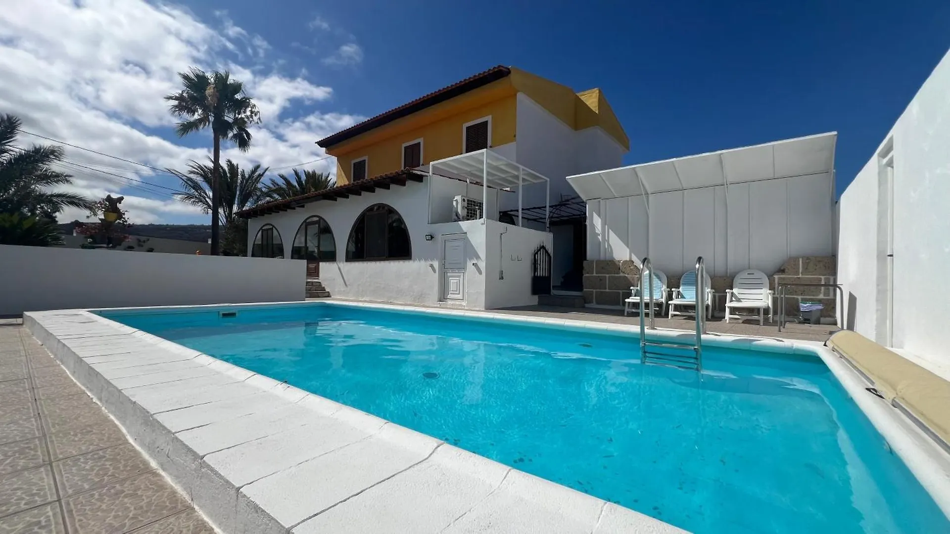 Villa Duke Con Piscina En Charco Del Pino Granadilla De Abona Spain