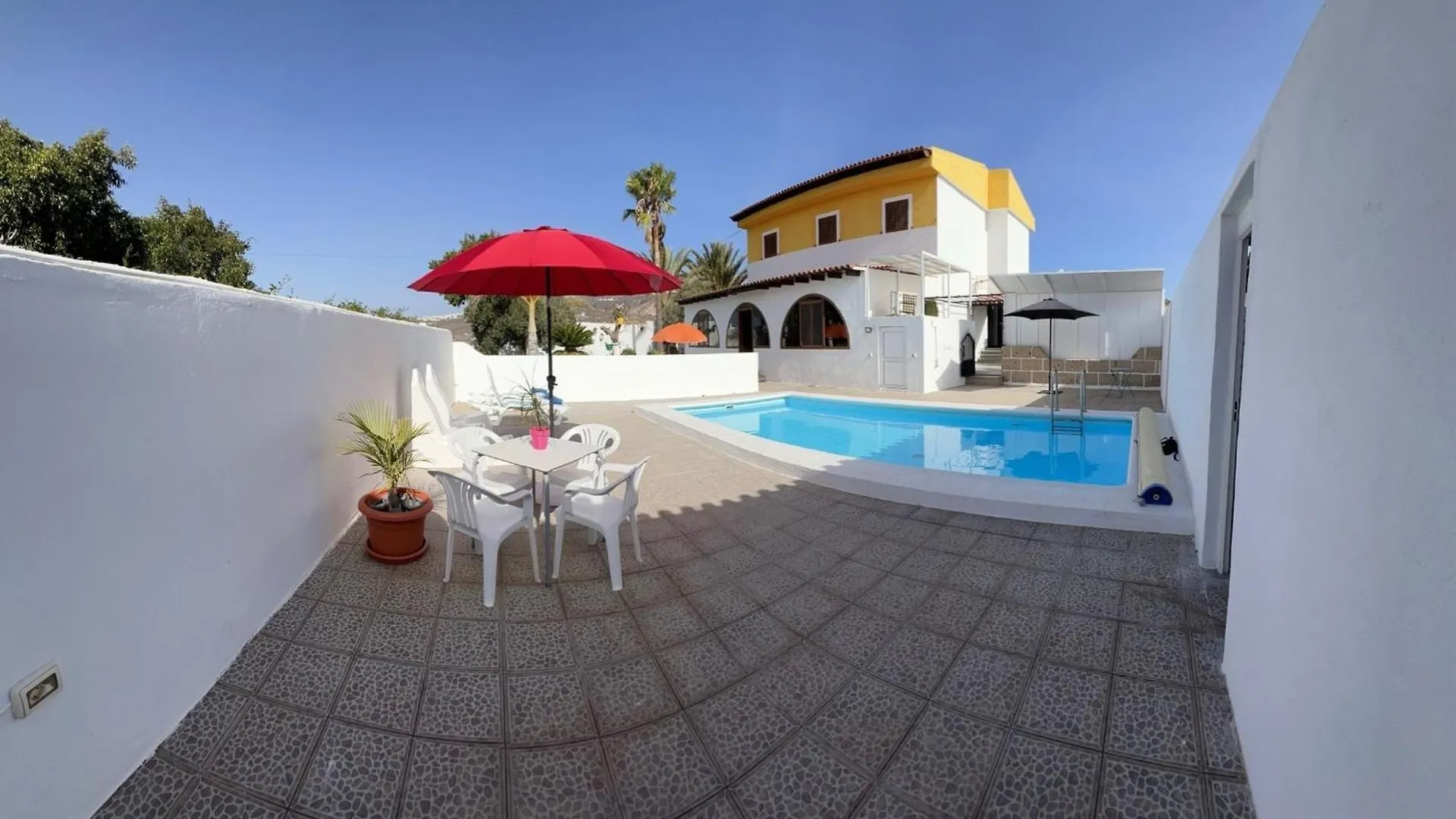 Villa Duke Con Piscina En Charco Del Pino Granadilla De Abona