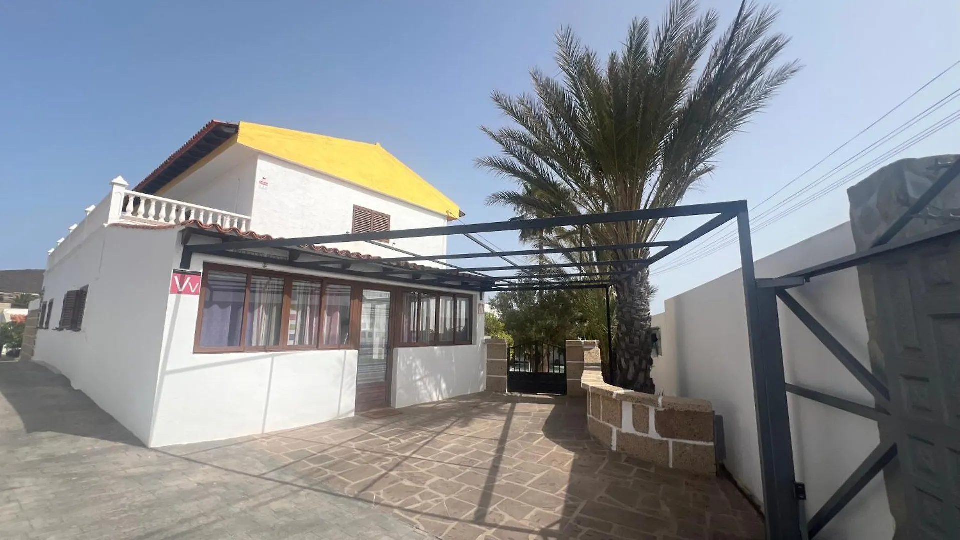 Villa Duke Con Piscina En Charco Del Pino Granadilla De Abona Spain
